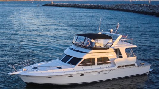 white power boat in Marina del Rey channel