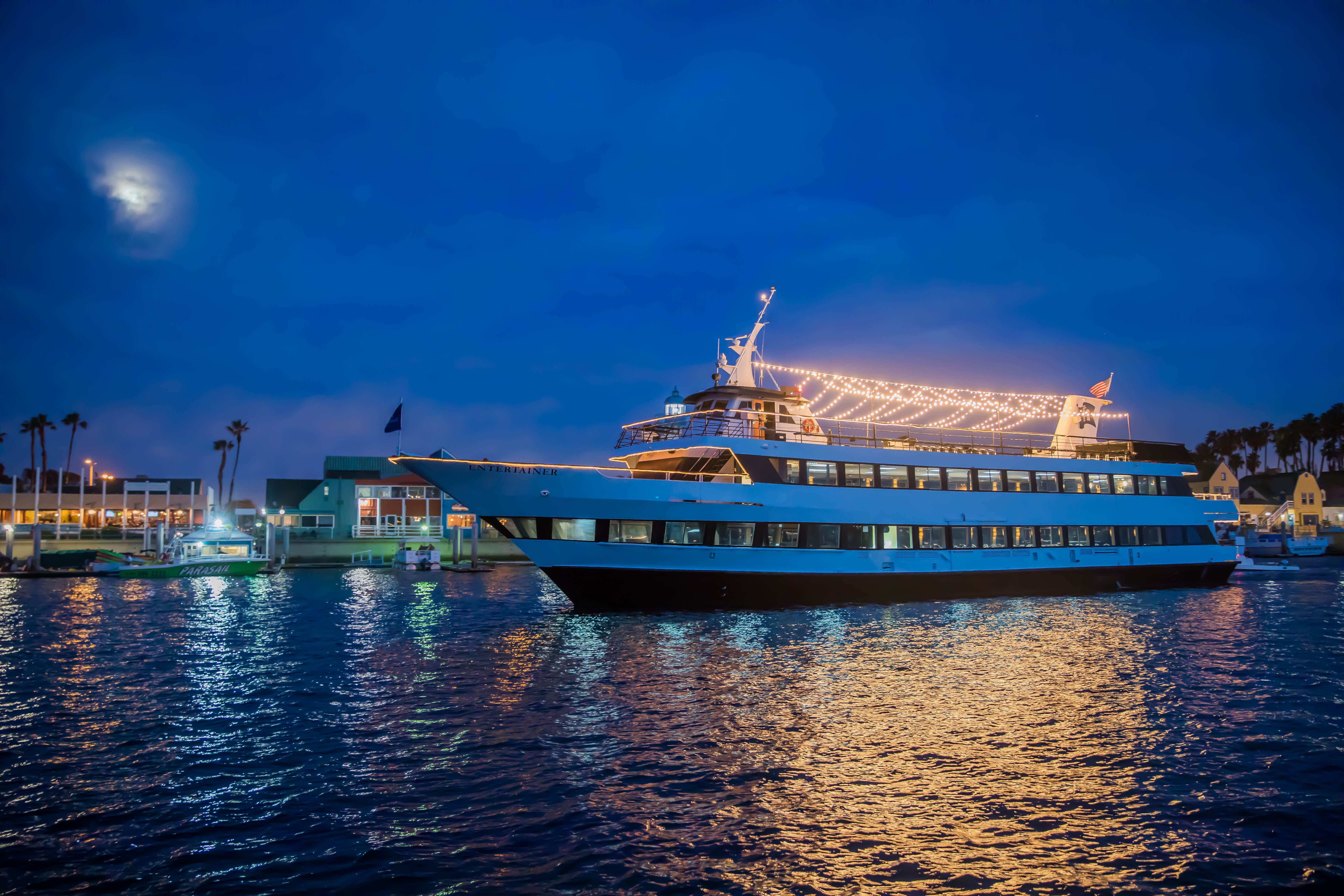 Hornblower Cruises with Holiday Lights