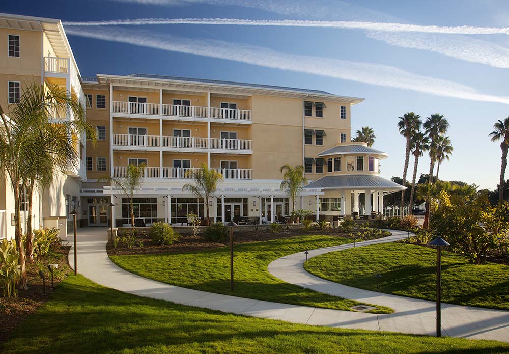 Jamaica Bay Inn Exterior